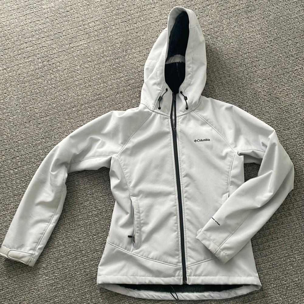 Women’s Medium Columbia Omni-Wind Jacket
